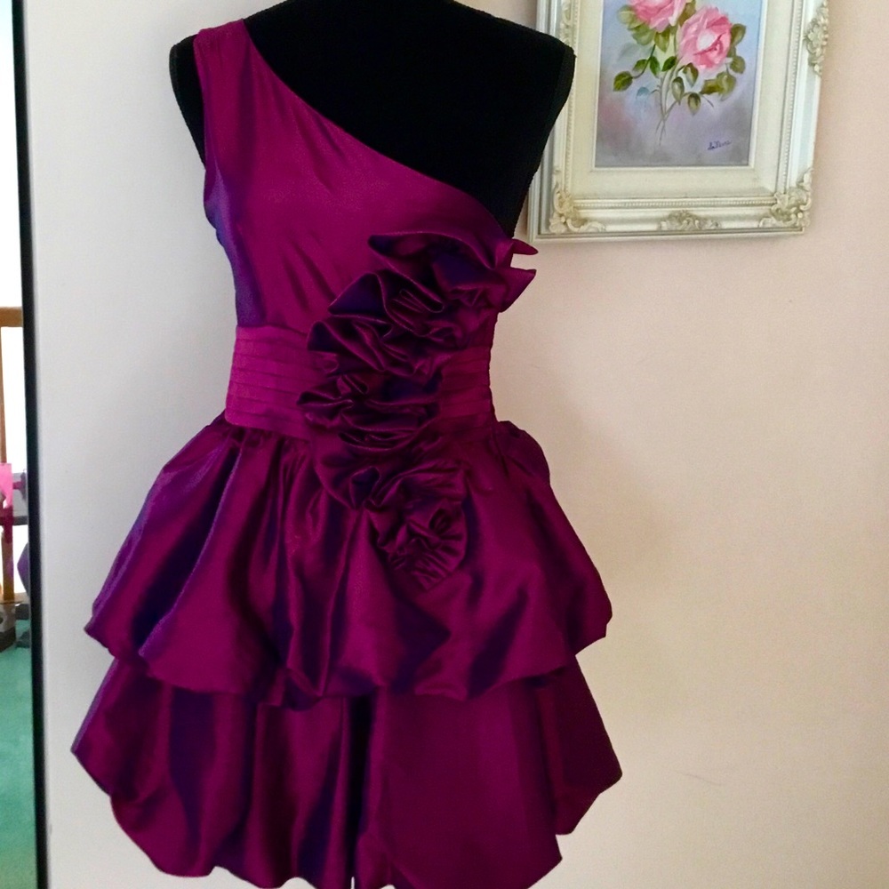Very beautiful spec.occasion dress 🥀🥀